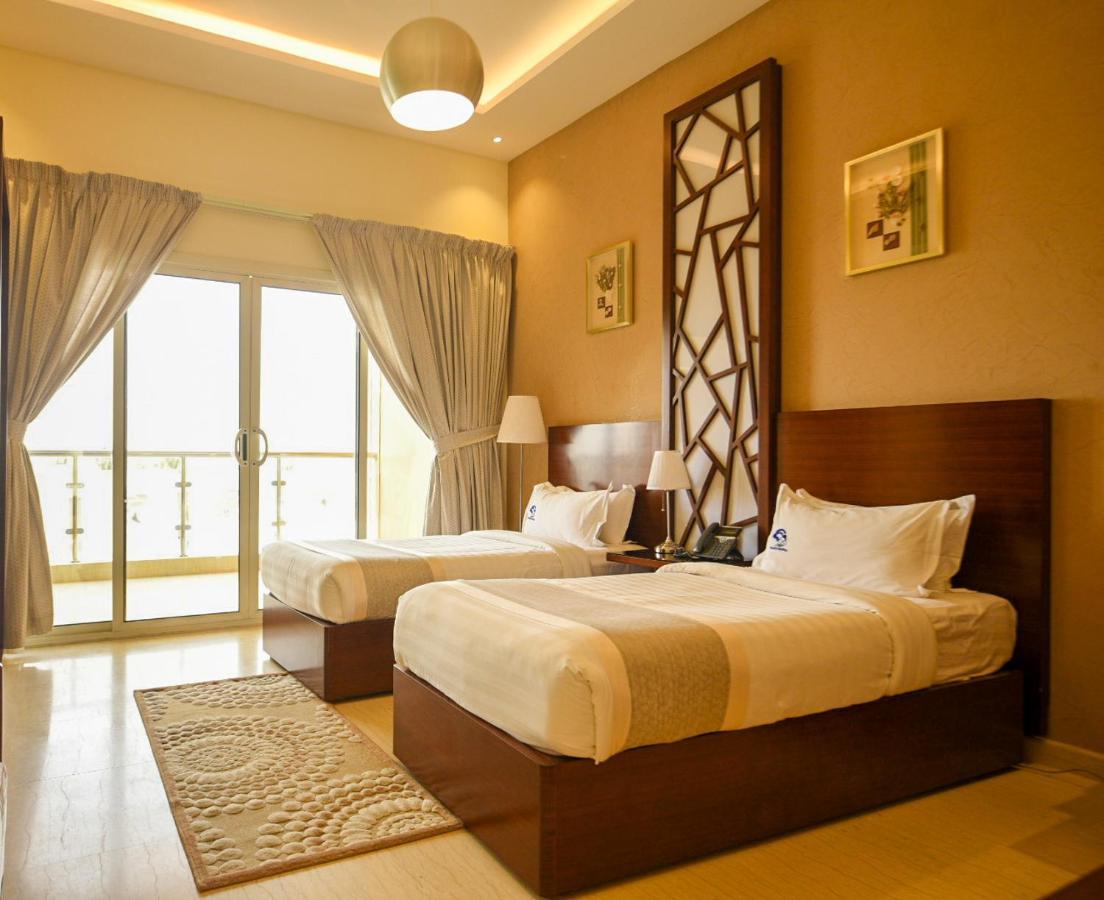 Hotel & Resort Golden Marina Janbu Zewnętrze zdjęcie
