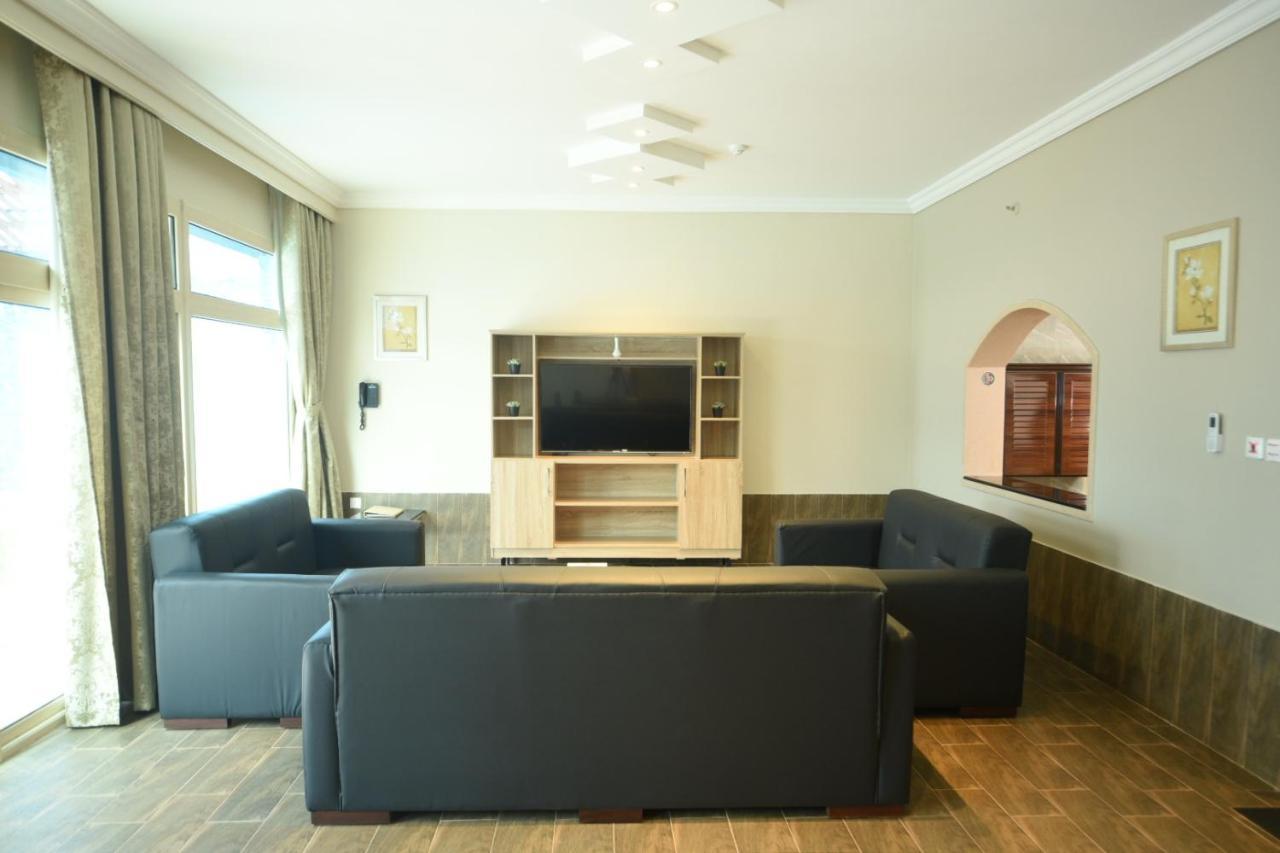 Hotel & Resort Golden Marina Janbu Zewnętrze zdjęcie