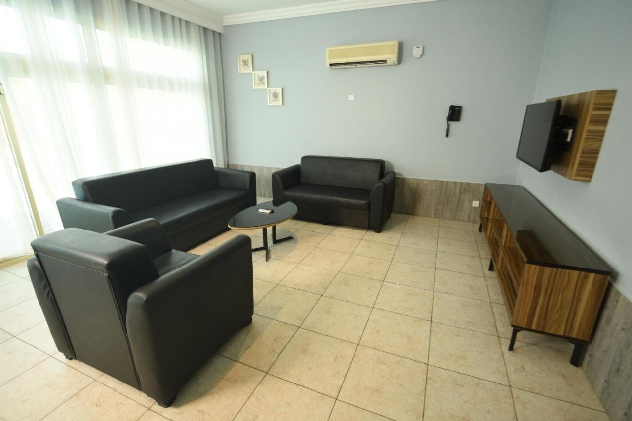 Hotel & Resort Golden Marina Janbu Zewnętrze zdjęcie