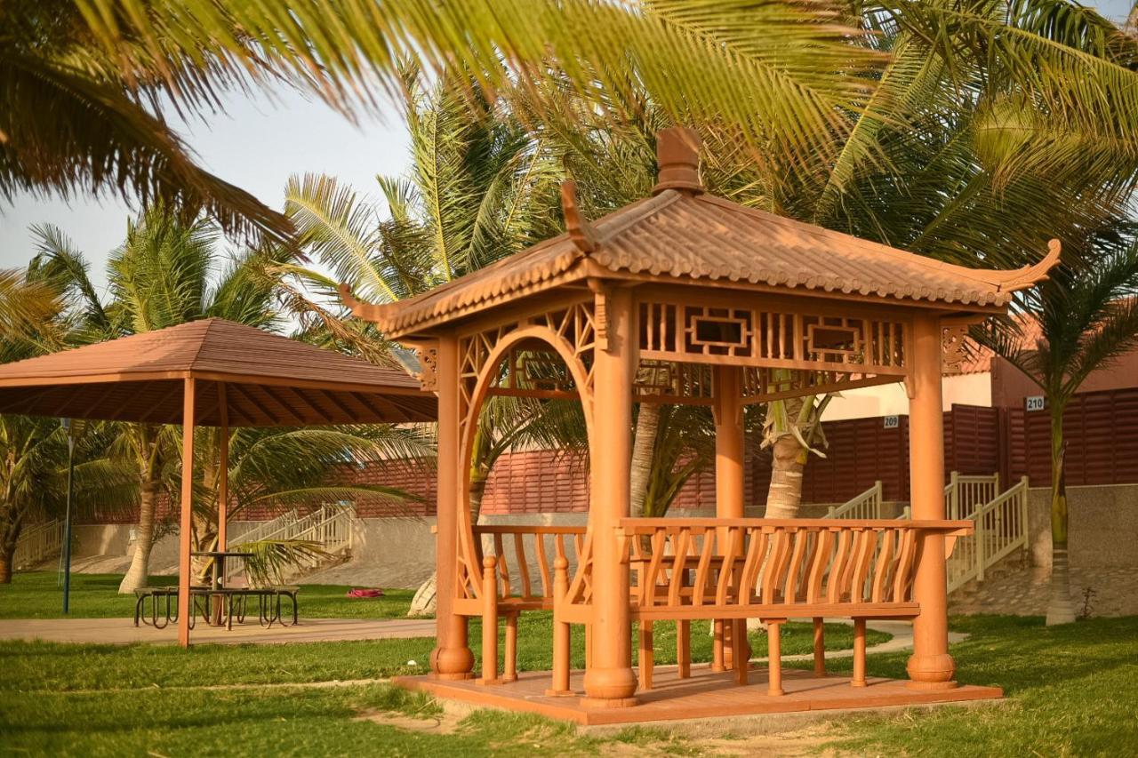 Hotel & Resort Golden Marina Janbu Zewnętrze zdjęcie