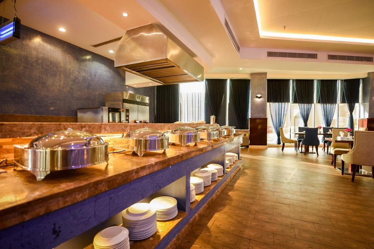 Hotel & Resort Golden Marina Janbu Zewnętrze zdjęcie